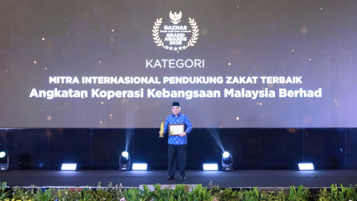 Foto: BAZNAS Beri Penghargaan ke Koperasi ANGKASA Malaysia