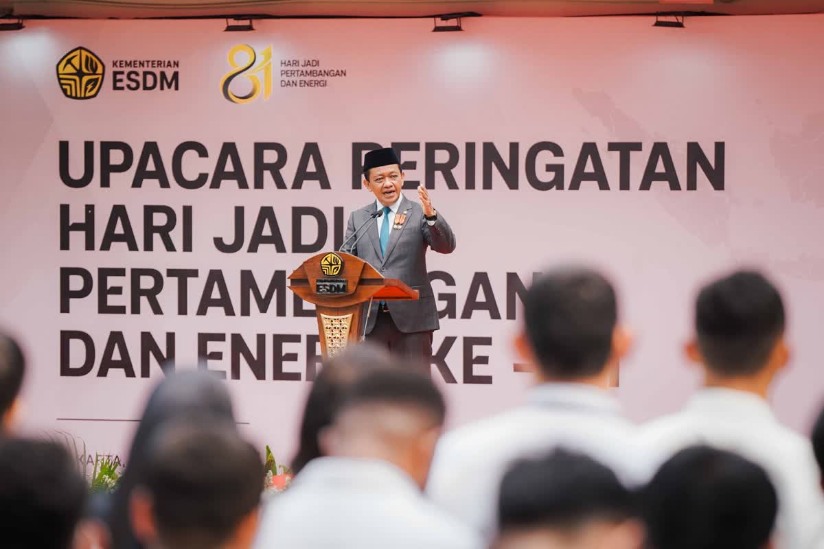 Foto: ESDM Targetkan Seluruh Desa Berlistrik pada 2029