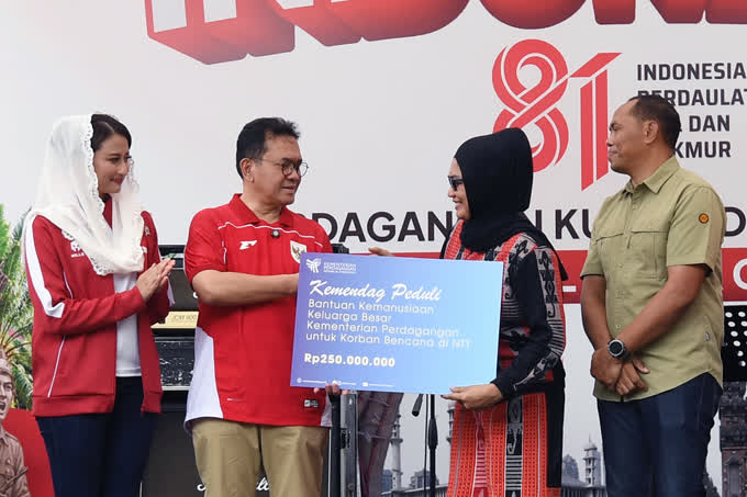 Foto: Gempa NTT: Kemendag Beri Bantuan Rp250 Juta, 4 Pasar Rusak
