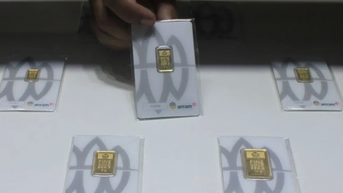 Foto: Harga Emas Antam Turun Tipis ke Rp2.602.000/Gram