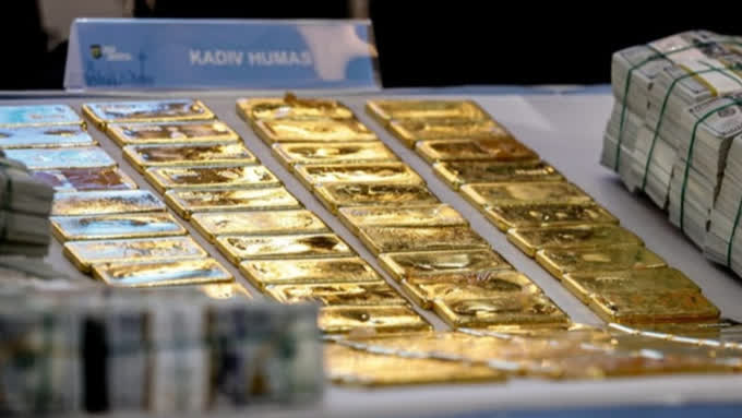 Foto: Harga Emas Dunia Diproyeksi Tembus US$4.572 per Ons