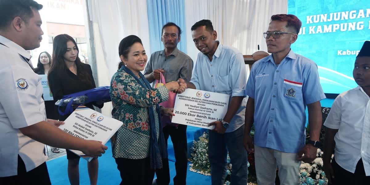 Foto: KKP Bagikan 100 Ribu Benih Lele ke Pembudidaya Bantul