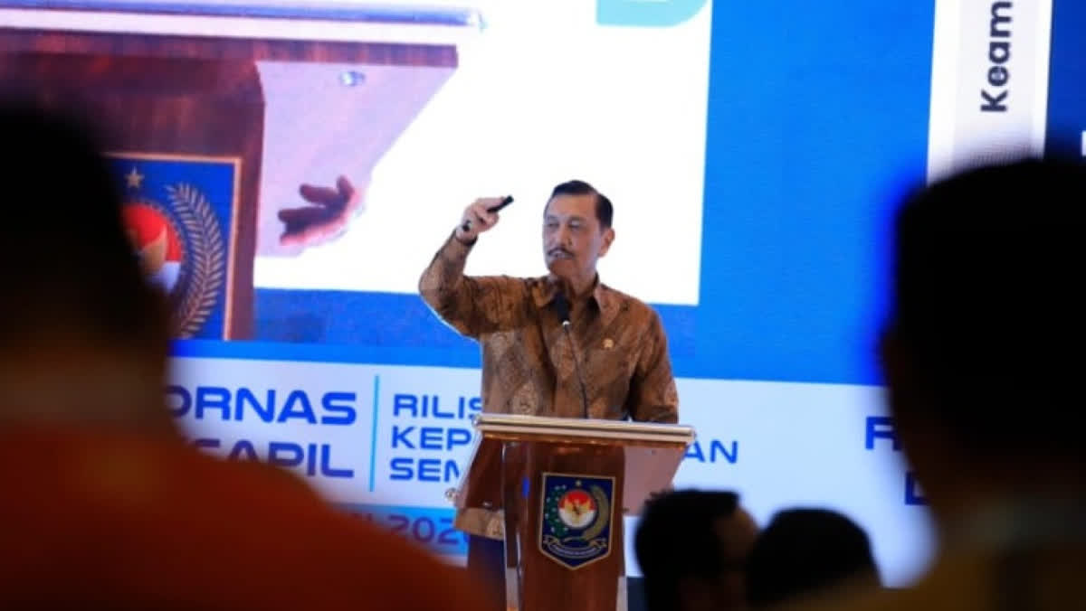 Foto: Luhut: GovTech Tekan Bansos Salah Sasaran ke Bawah 10%