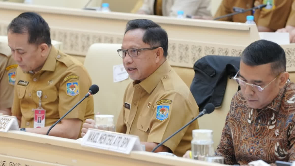 Foto: Mendagri Ingatkan Pemda soal Risiko Obligasi Daerah