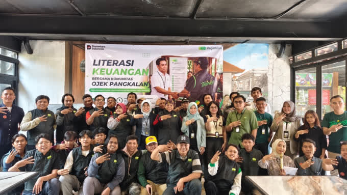 Foto: Pegadaian Dorong Literasi Keuangan Ojek Pangkalan