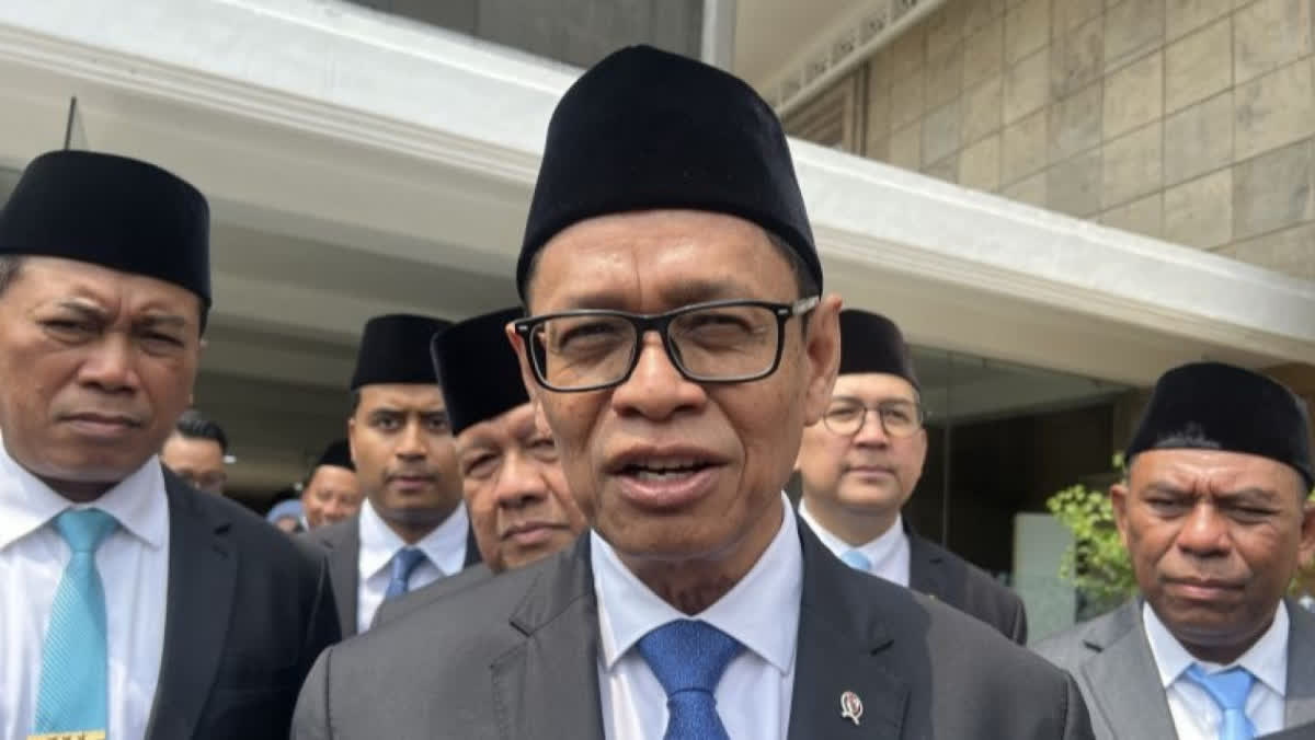 Foto: Pertalite Dipastikan Tak Naik Meski Minyak Tembus 107 Dolar