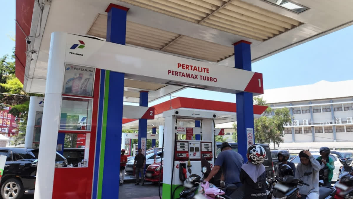 Foto: Pertamina Tambah Nozzle BBM Subsidi di 12 SPBU Makassar