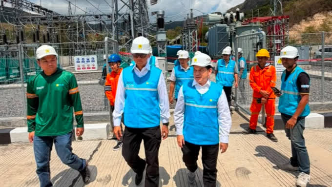 Foto: PLN: Pasokan Listrik Flores Pulih usai Gempa M7,7