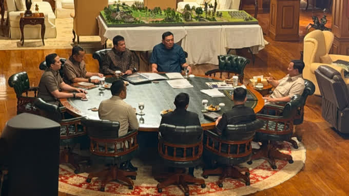 Foto: Presiden Prabowo Pantau B50, Perintahkan Pangkas Layer BUMN