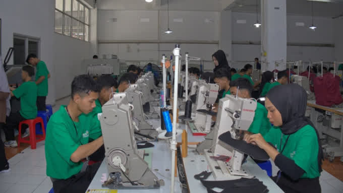 Foto: TJSL PLN Berdayakan Nelayan Kalsel dan Lulusan SMK Semarang